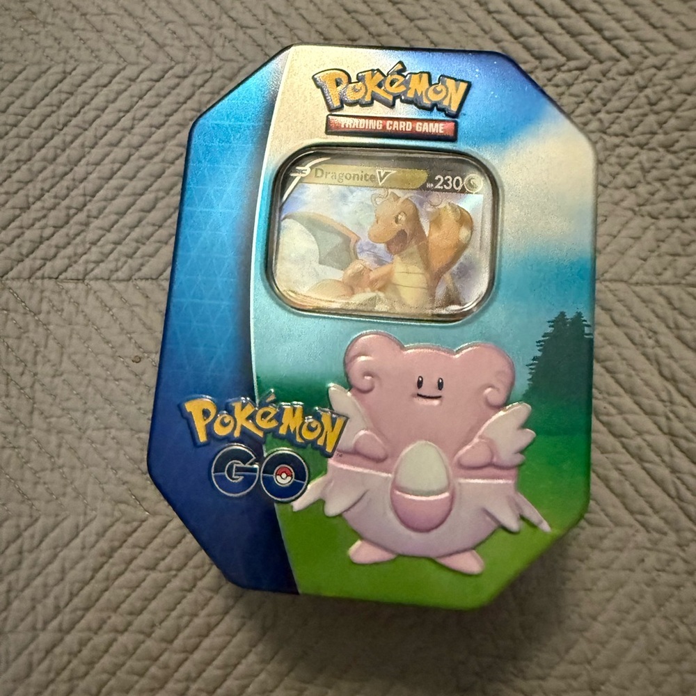Pokemon GO Pikachu Gift Tin - Blue and Green